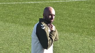 Claudio Gir�ldez asegura que el vestuario del Celta no est� intranquilo por el hecho de que se resista la primera victoria en casa.