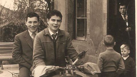 Pacucho en la Lambreta con Jos� Pereira Galego en 1959