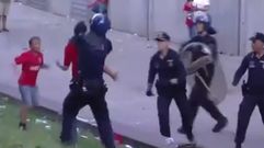 La Polic�a agrede a un padre y un abuelo delante de un ni�o en Portugal