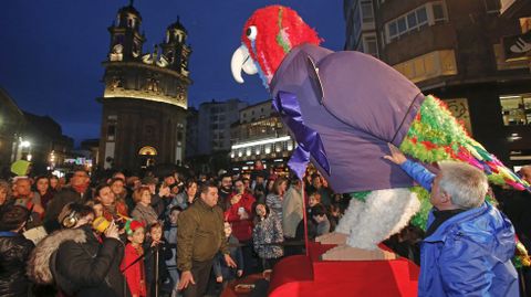 Carnaval de Pontevedra. Presentacin del loro Ravachol