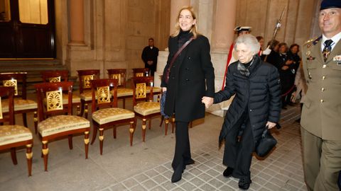Irene de Grecia con la infanta Cristina durante la procesi�n del Cristo de los Alabarderos, en marzo del 2024
