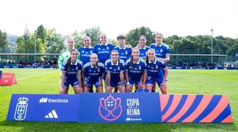 Alineaci�n del Real Oviedo femenino en el derbi de la Copa de la Reina
