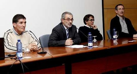 Los t�cnicos del D�por, en el m�ster de Psicolox�a.