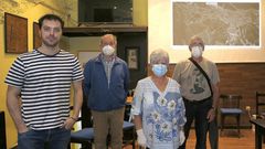 Representantes de la plataforma presentaron el proyecto alternativo de la circunvalaci�n en el Ateneo Valle-Incl�n del bar Plaza