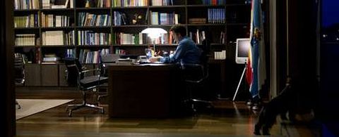 Feijoo, en la noche del 12 de marzo del 2012, preparando con �Camila� el debate sobre el estado de la autonom�a del d�a siguiente.