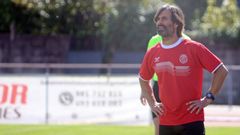 Bonilla, en una imagen de archivo dando instrucciones desde la banda.