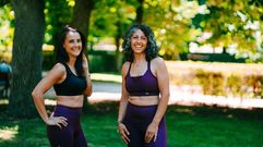 Mnica Torres y Rosa Prez, profesoras de yoga, son las impulsoras del festival Origen en Vilario de Conso