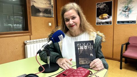Mar�a Jes�s And�rez, durante su paso por Radio Voz Carballo 