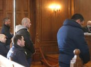 Los tres acusados que comparecieron en el juicio llegaron a un acuerdo con el fiscal. 