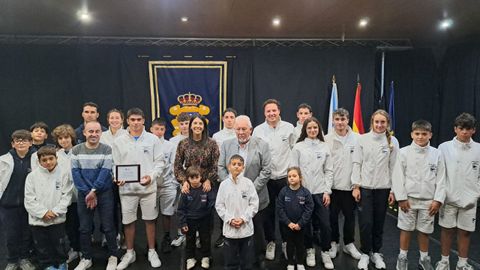 Iglesias estuvo acompaado por su familia y miembros del Club Nutico Deportivo de Ribeira.