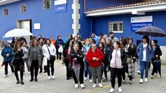 Concentración de las mariscadoras en el puerto de Arcade