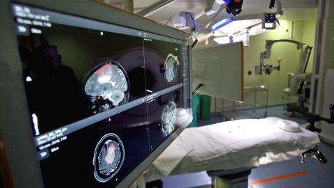Un quir�fano de neurocirug�a del Cunqueiro que tiene tac