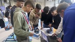 La competici�n de rob�tica se desarroll� en el pabell�n de Esteiro