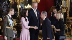 El presidente Vivas durante el besamanos celebrado en el Palacio Real