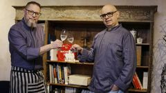 Paco Chic�n y Sergio Musso brindan por el d�cimo cumplea�os de su restaurante Eclectic