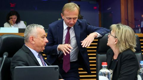 El comisario de Presupuestos, Piotr Serafin, durante la reunión del Colegio de Comisarios el martes en Bruselas