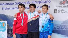 Mateo L�pez, del Altru�n, a la izquierda, en el podio.