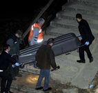 Traslado de un cad�ver en la playa de A Frouxeira.