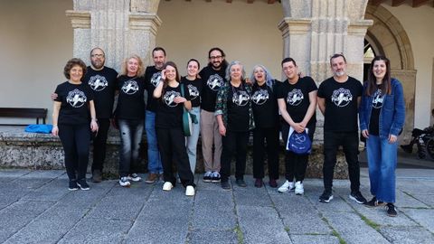 Grupo de cantareiras e pandeireteiras do IES O Ribeiro