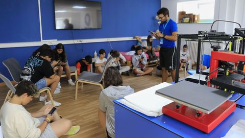 Un grupo de j�venes aprend�a ayer a desarrollar su propia aplicaci�n m�vil