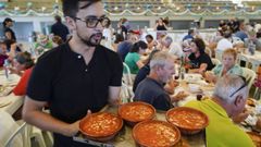 Centenares de personas disfrutaron de los callos limiaos en Lobios
