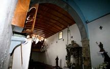 En septiembre del 2007 un rayo da�� el templo de Prado, donde se actu� en poco tiempo. 
