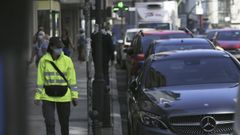 Control de la ORA en A Coru�a.