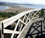 El istmo de A Lanzada pertenece, actualmente, a O Grove y a los comuneros de San Marti�o.