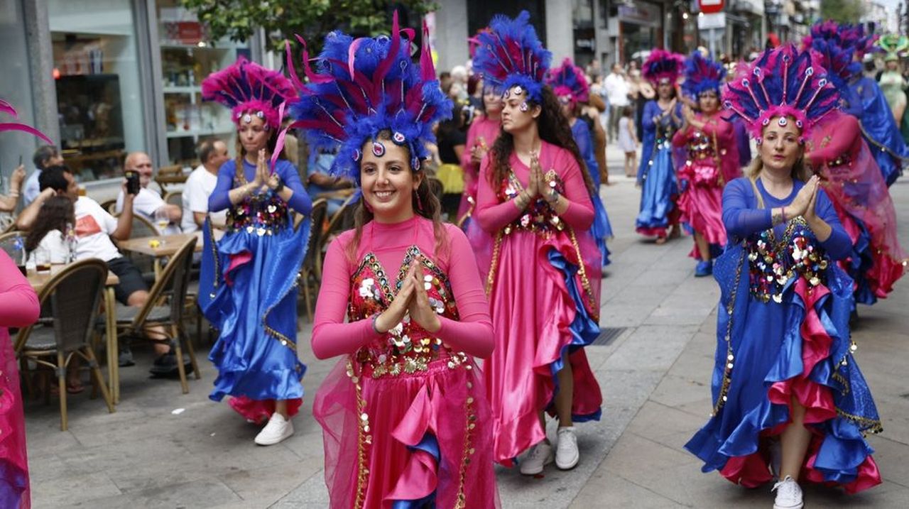 El amplio calendario festivo llena de turistas la provincia