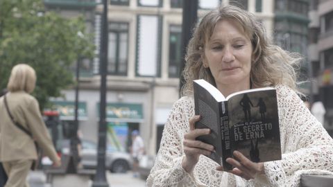 La escritora Alicia G. Garc�a (Gij�n 1972) ha considerado que su �ltima novela El secreto de Erna ,un relato de supervivientes con varias tramas superpuestas editado por RBA