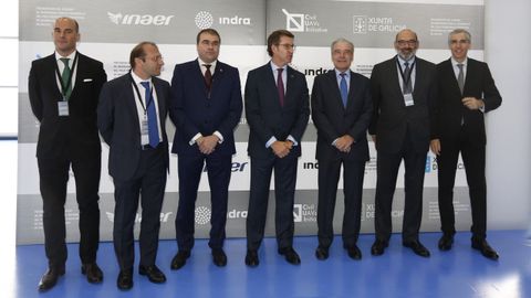 Presentaci�n del proyecto de aviones no tripulados en Rozas, con Abril-Martorell, segundo por la derecha