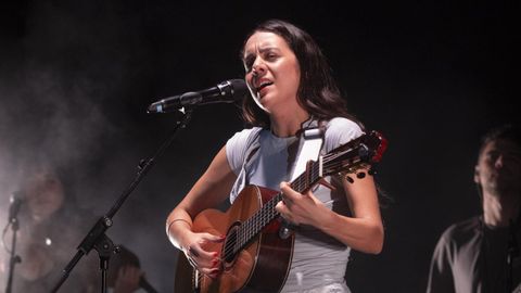 La cantante Valeria Castro