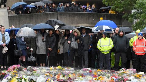 Minuto de silencio por las vi�ctimas del atentado de Londres
