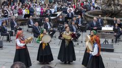 Concierto de la Banda Municipal de M�sica de Santiago con el grupo folcl�rico Brincadeira en Prater�as