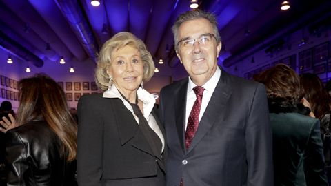 Salomé Fernández-San Julián, patrona de la Fundación Santiago Rey Fernández-Latorre, y José Arnau, vicepresidente de Inditex, Pontegadea y Fundación Amancio Ortega