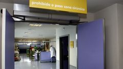 Entrada a los quir�fanos en el Hospital P�blico de Monforte