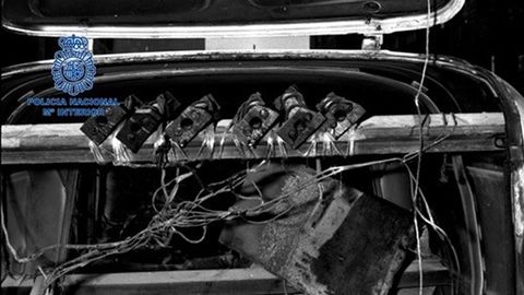 Maletero con los explosivos de un coche bomba puesto por el grupo ETA-ASTURC�N
