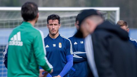 Christian Fernndez, durante un entrenamiento en El Requexn