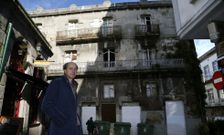 El estado de conservaci�n de la casa (Oliva esquina a A Laxe) es muy deficiente. 