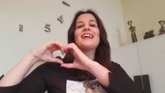 Mar�a Jos� V�zquez, teniente de alcalde de Carballedo, en una imagen del v�deo  Hoxe quedas na casa 