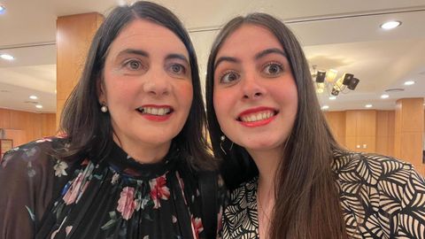 �ngeles, la madre, es la decana de Qu�micas en Vigo. Alba, la hija, inici� la carrera de Biotecnolog�a