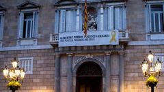 En la Generalitat hay una pancarta alusiva a los �presos pol�ticos�