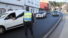 La manifestaci�n oblig� a cortar parte del tr�fico en la avenida de Ferrol.
