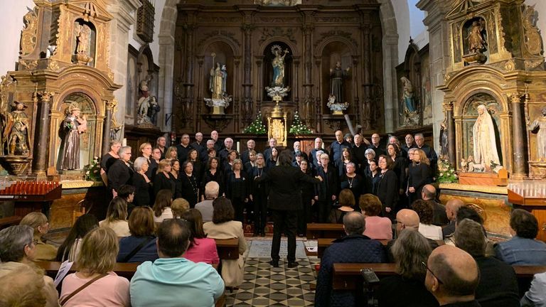 El Coro de Adultos del Conservatorio de Msica Profesional de Viveiro, en imagen durante un concierto en la iglesia de las Concepcionistas