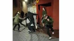 Imagen de la agresi�n que sufri� la ahora detenida en enero