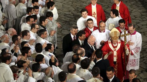 El papa Benedicto XVI durante la misa que ofici� en la plaza del Obradoiro el 6 de noviembre del 2010.