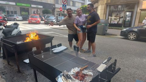 Churrascada en la calle Riazor