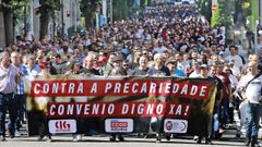 Una de las marchas de protesta durante la jornada de huelga del metal en la provincia de Pontevedra.