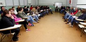 Padres de alumnos del Berganti�os celebraron una asamblea el mi�rcoles por la tarde. 