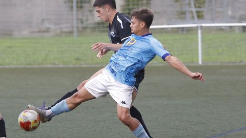 Julio Lansade, que suma 2.304 minutos y cuatro goles, ante el Noia en el Marcos G�mez.